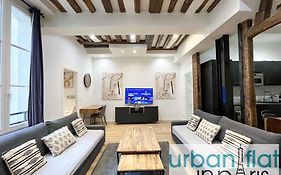 67 - Amazing Parisian Flat